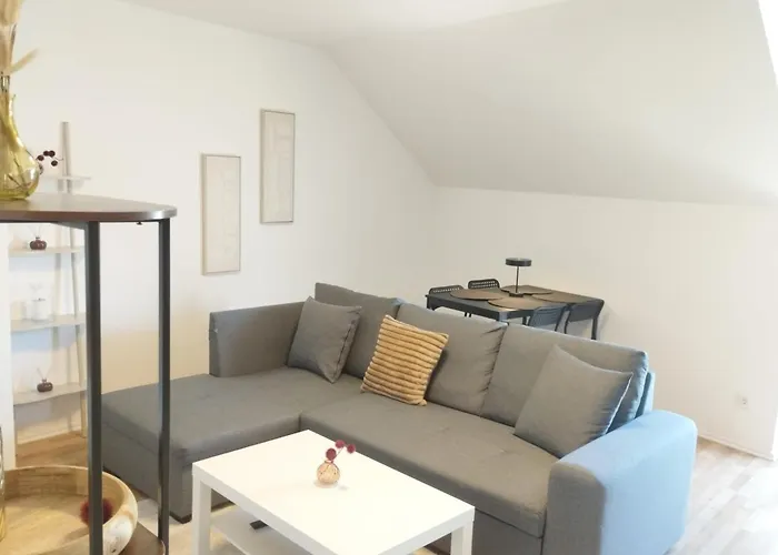 Maisonette Oberlaa I 2 Bedrooms & Balcony Near Therme & U1 Viena